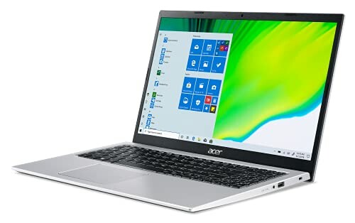 Ordinateur portable Acer avec écran Windows affiché